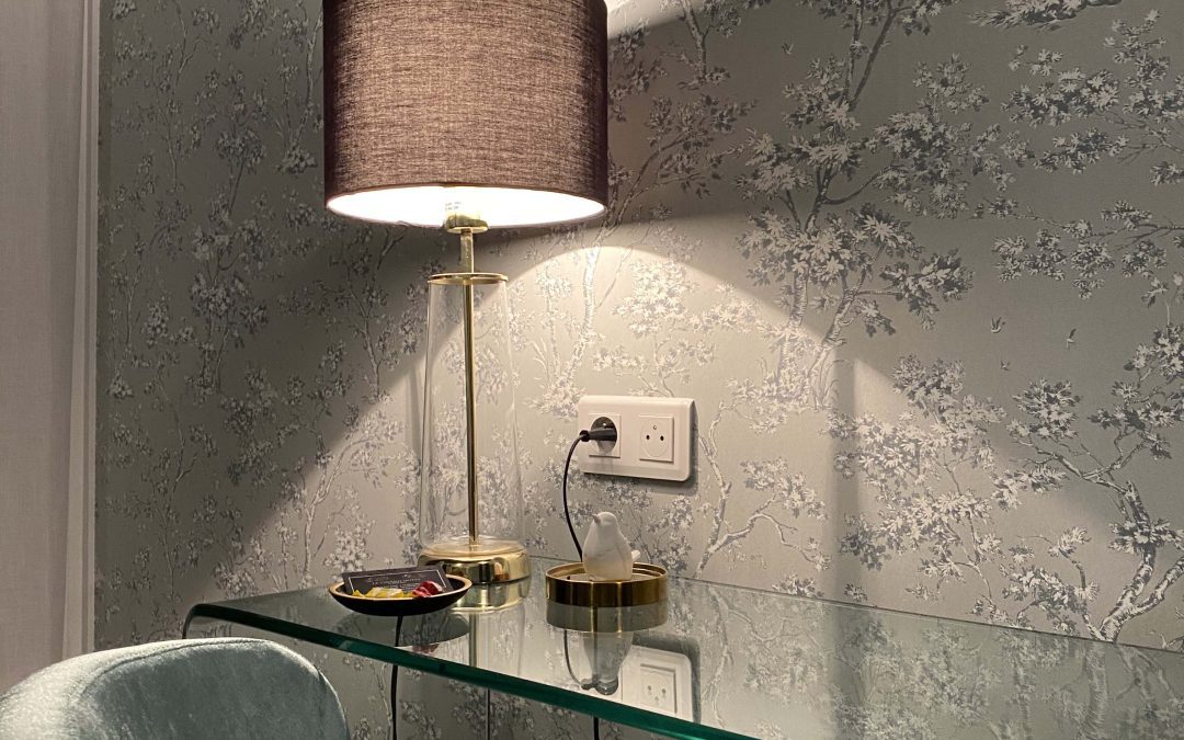 Grand Hôtel – Chambre 8 –