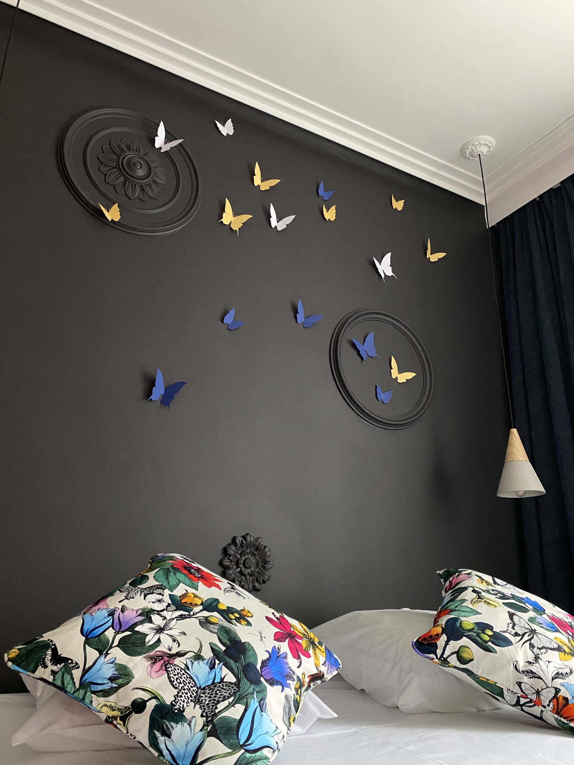 envolée de papillons mur déco tête de lit envolée de papillons mur déco tête de lit