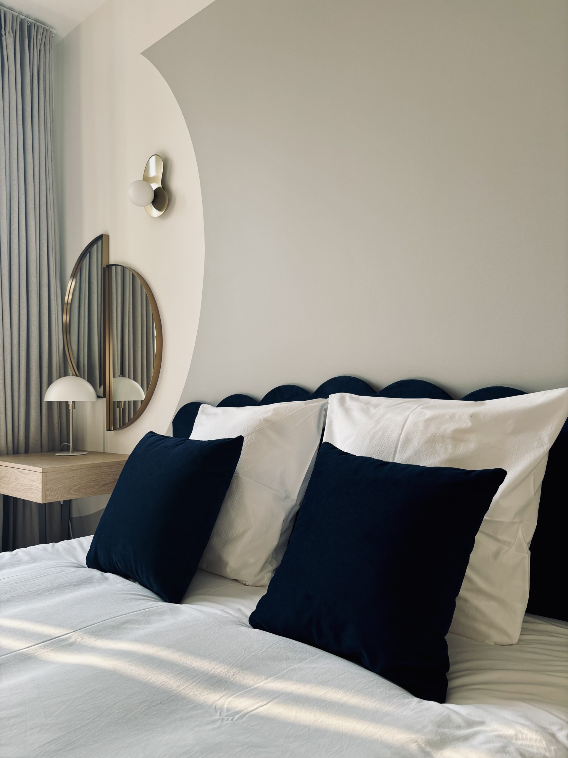 tête de lit demie lune